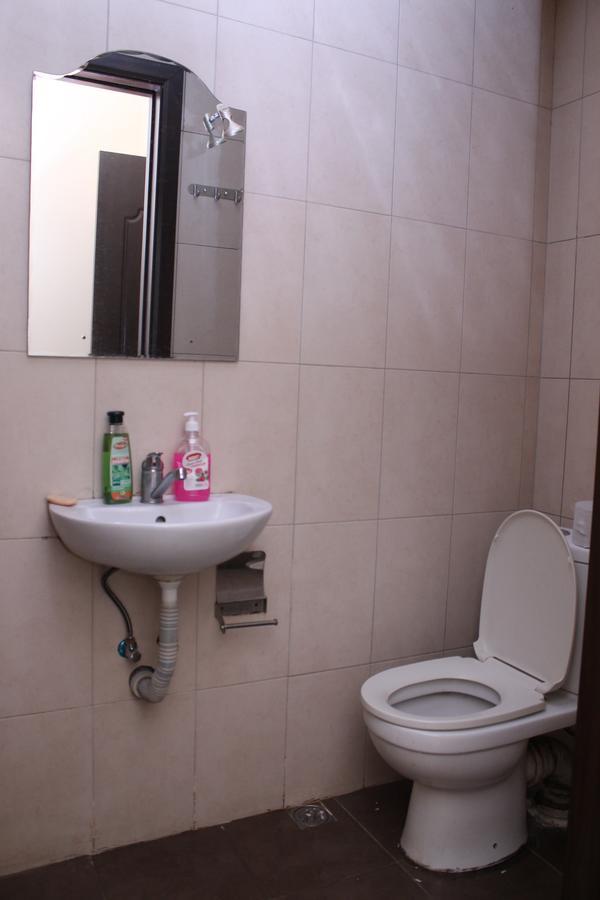 באטומי Hotel Hayat מראה חיצוני תמונה