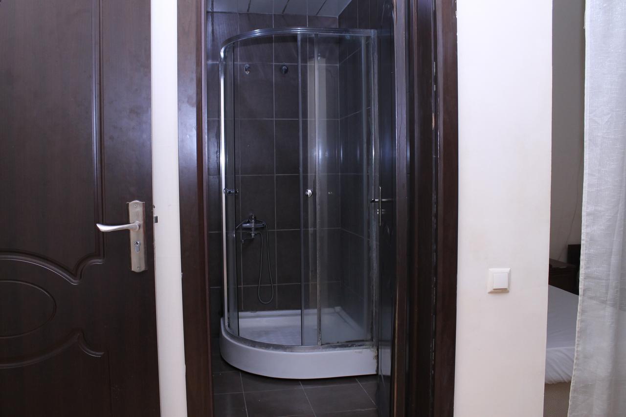 באטומי Hotel Hayat מראה חיצוני תמונה