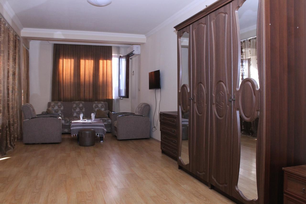 באטומי Hotel Hayat מראה חיצוני תמונה