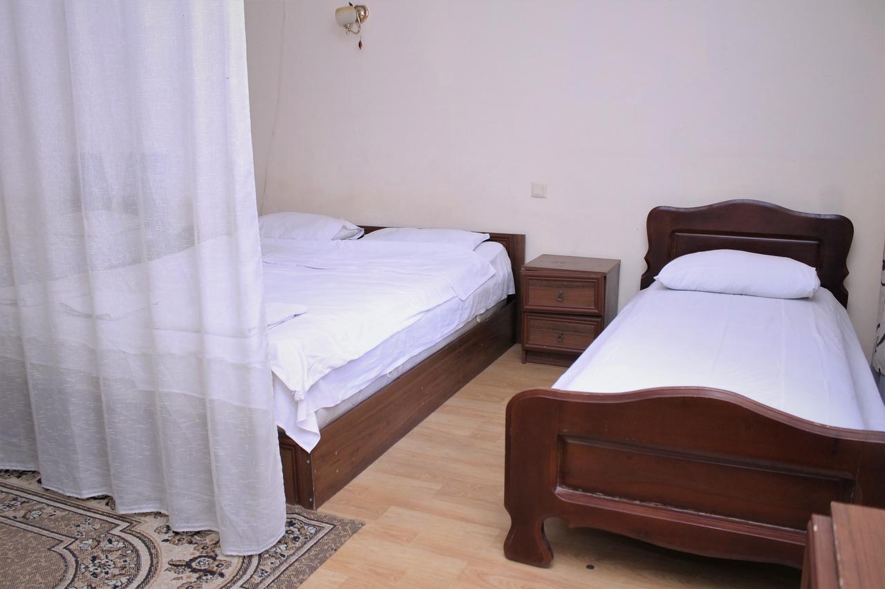 באטומי Hotel Hayat מראה חיצוני תמונה