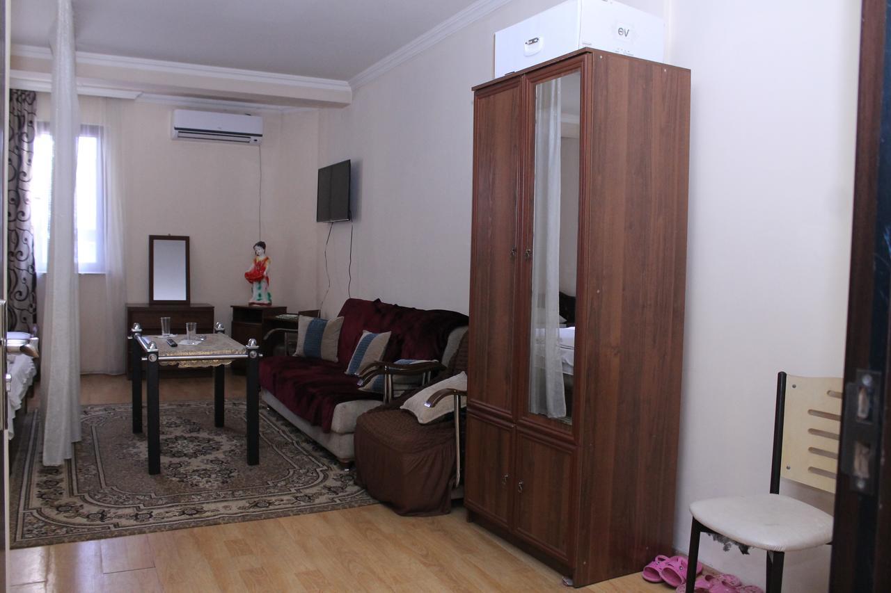 באטומי Hotel Hayat מראה חיצוני תמונה